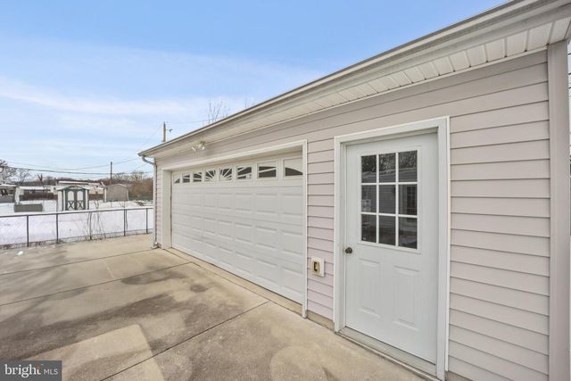 32 ARGYLE RD, Newark, DE 19713