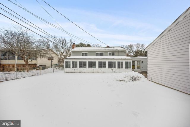 32 ARGYLE RD, Newark, DE 19713