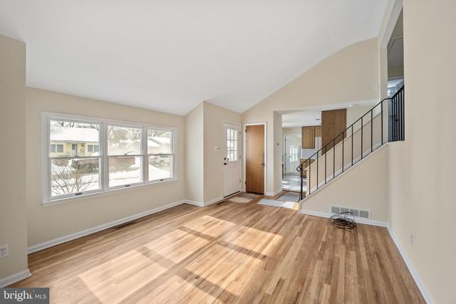 32 ARGYLE RD, Newark, DE 19713