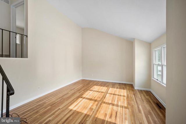 32 ARGYLE RD, Newark, DE 19713