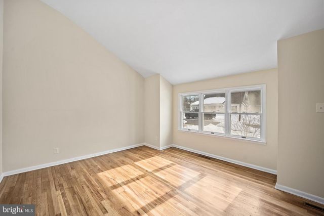 32 ARGYLE RD, Newark, DE 19713