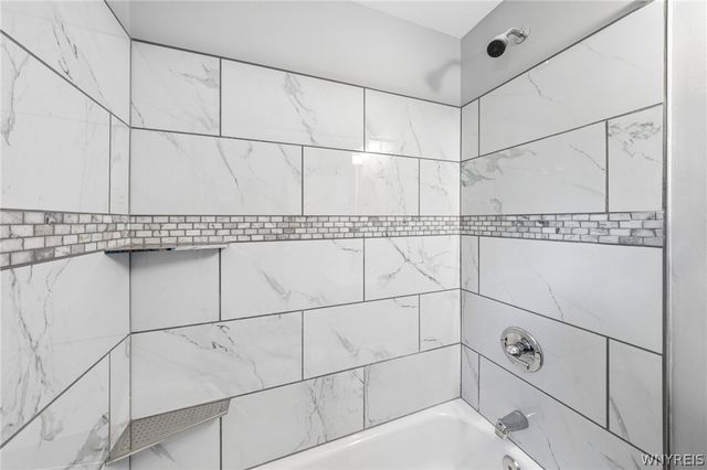 148 68th Street, Niagara Falls, NY 14304