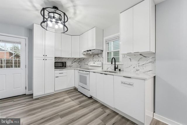 4719 25TH ST N, Arlington, VA 22207