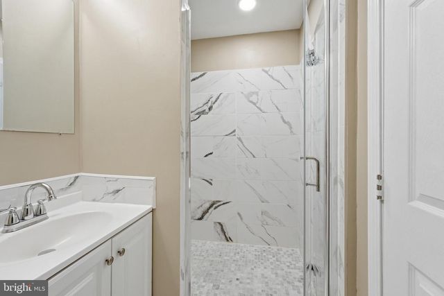 4719 25TH ST N, Arlington, VA 22207