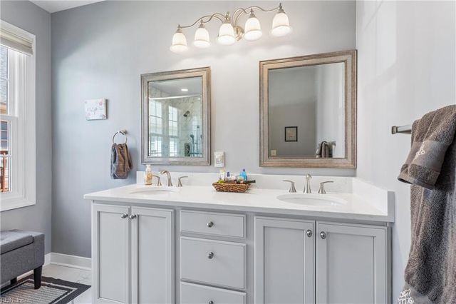 205 Shaindel DR, Williamsburg, VA 23185