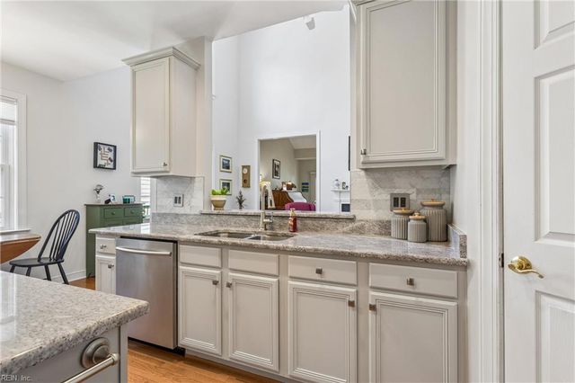 205 Shaindel DR, Williamsburg, VA 23185