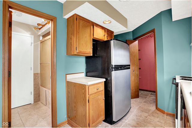 243 E County Line Road, Greenwood, IN 46143