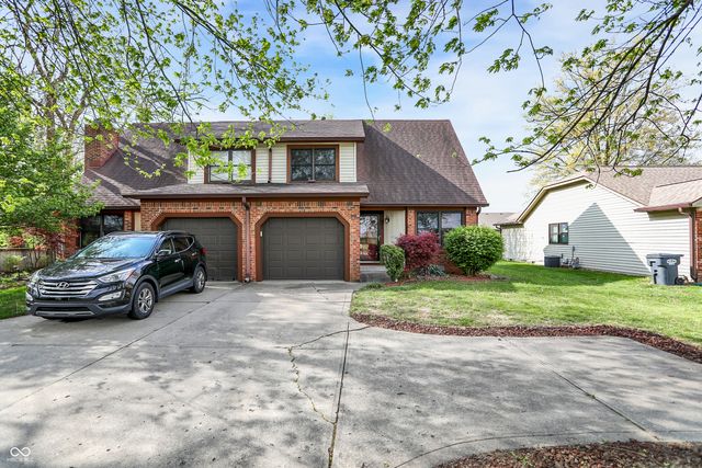 243 E County Line Road, Greenwood, IN 46143