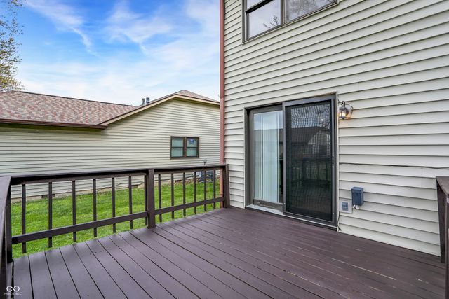 243 E County Line Road, Greenwood, IN 46143