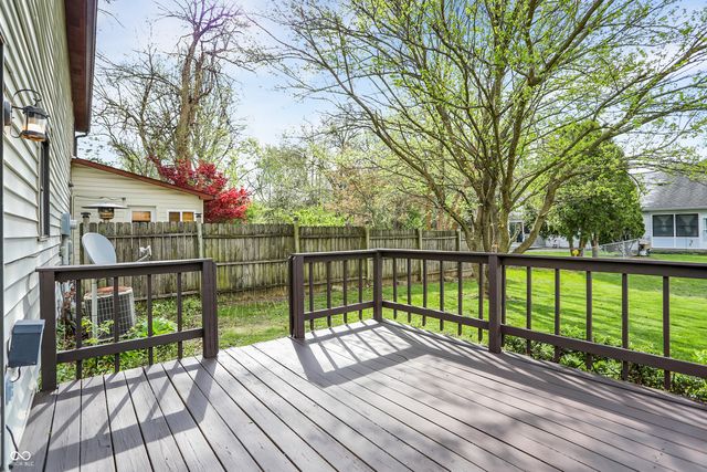 243 E County Line Road, Greenwood, IN 46143