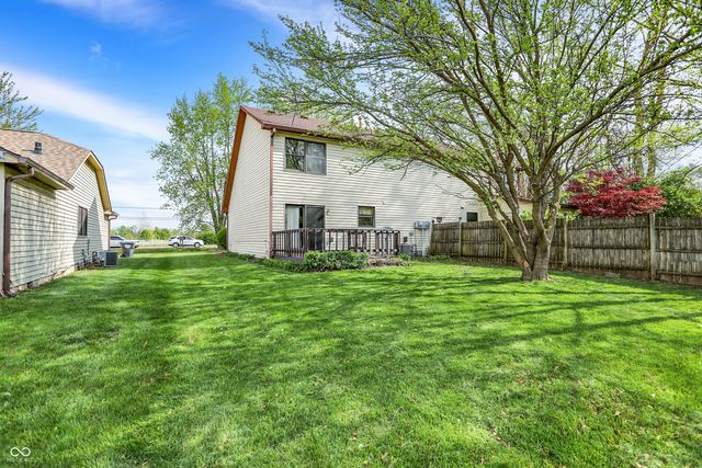 243 E County Line Road, Greenwood, IN 46143