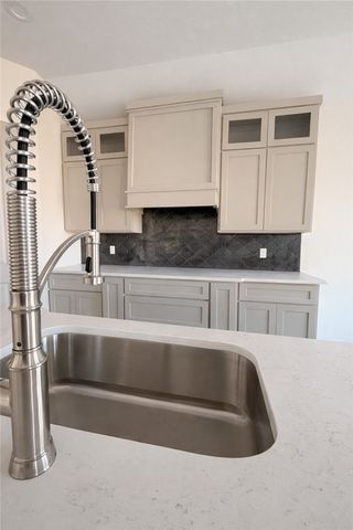 1414 Chloe Cay St, Corpus Christi, TX 78415