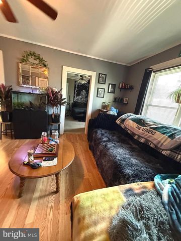 217 WHITE, Linwood, PA 19061