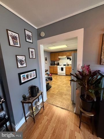 217 WHITE, Linwood, PA 19061