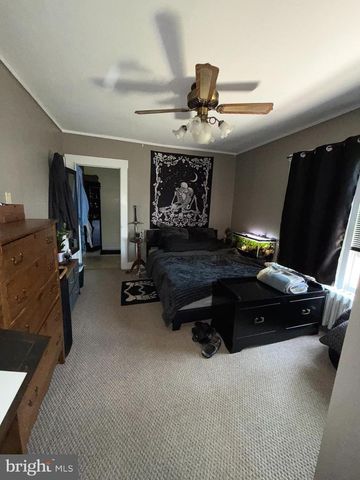 217 WHITE, Linwood, PA 19061