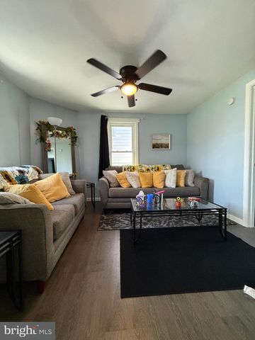 217 WHITE, Linwood, PA 19061
