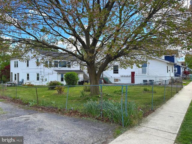 217 WHITE, Linwood, PA 19061