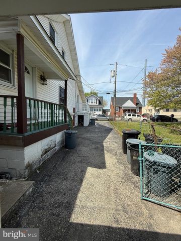 217 WHITE, Linwood, PA 19061