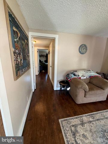 217 WHITE, Linwood, PA 19061
