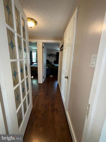 217 WHITE, Linwood, PA 19061