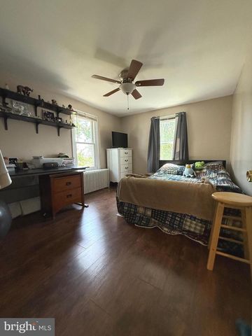 217 WHITE, Linwood, PA 19061