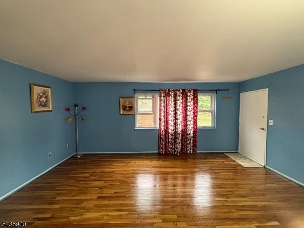 30 Judson 8A, Edison Twp., NJ 08837