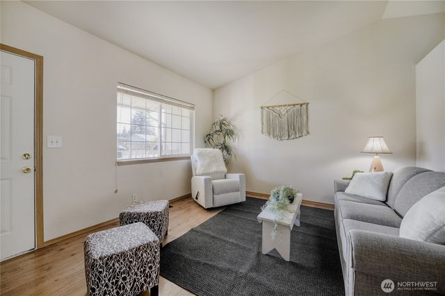 401 Hemlock Court, Sultan, WA 98294
