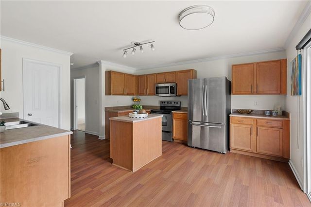 610 Collington Drive, Mebane, NC 27302