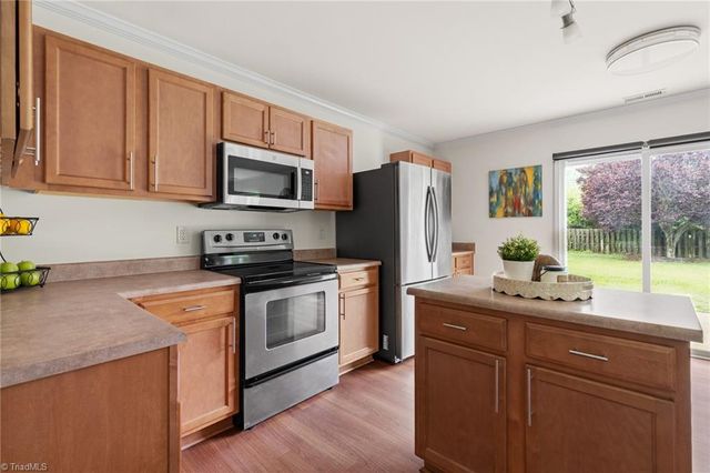 610 Collington Drive, Mebane, NC 27302