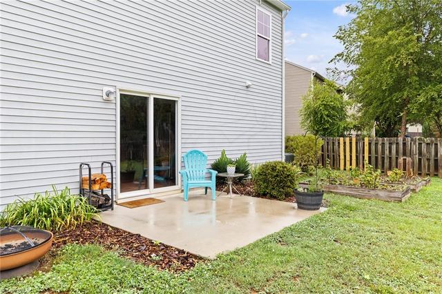 610 Collington Drive, Mebane, NC 27302