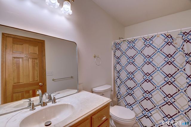 20 Ridgeview Crossing, Newington, CT 06111