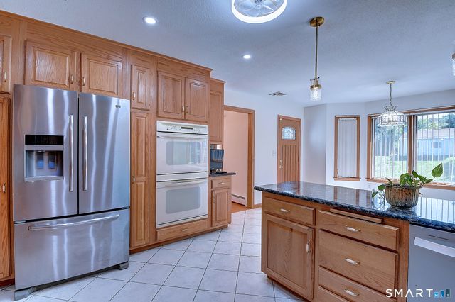 20 Ridgeview Crossing, Newington, CT 06111
