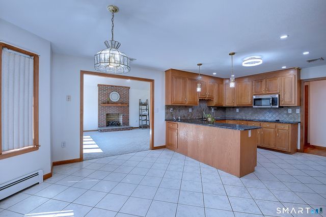 20 Ridgeview Crossing, Newington, CT 06111