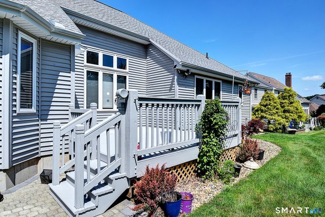 20 Ridgeview Crossing, Newington, CT 06111