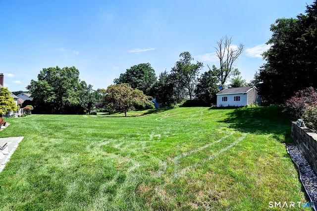 20 Ridgeview Crossing, Newington, CT 06111
