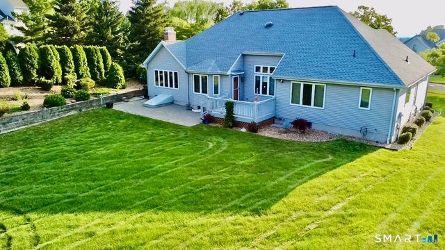 20 Ridgeview Crossing, Newington, CT 06111