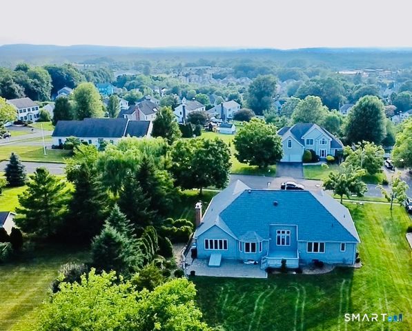 20 Ridgeview Crossing, Newington, CT 06111