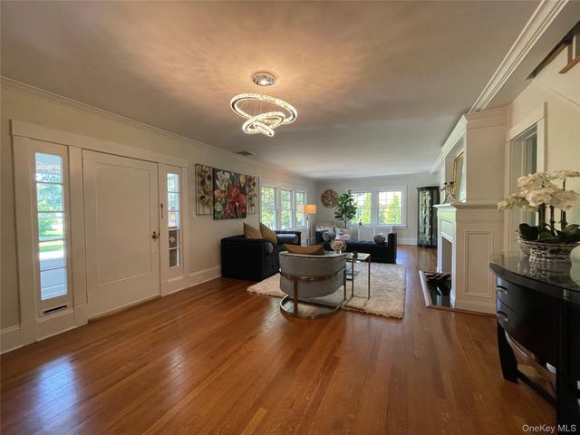 38 Gedney Park Drive, White Plains, NY 10605