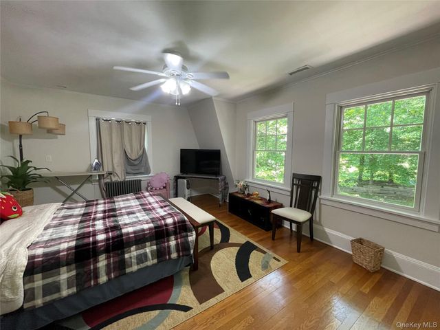 38 Gedney Park Drive, White Plains, NY 10605
