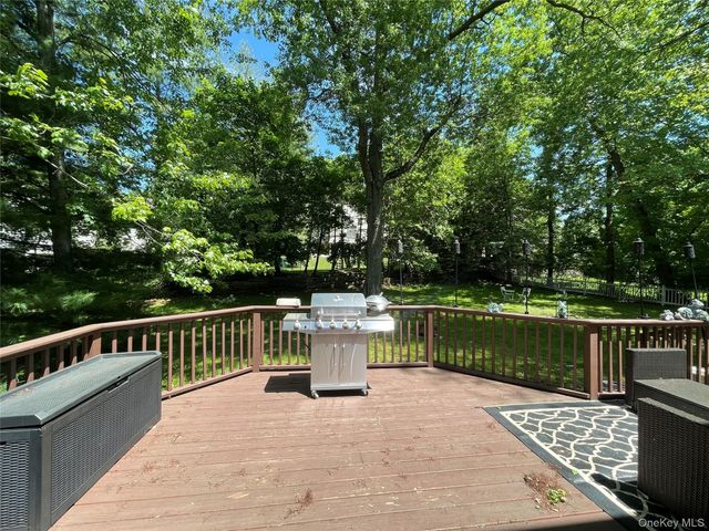 38 Gedney Park Drive, White Plains, NY 10605