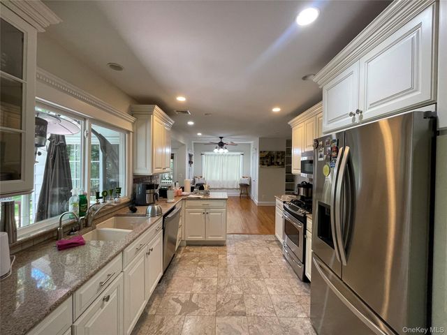 38 Gedney Park Drive, White Plains, NY 10605