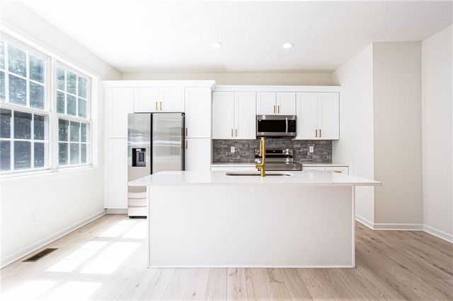 8071 Beachwood Drive, Murrayville, GA 30564
