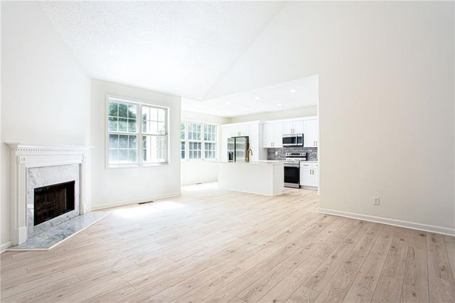 8071 Beachwood Drive, Murrayville, GA 30564