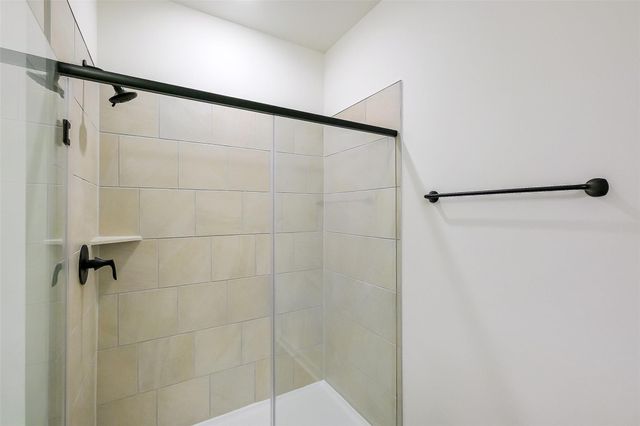 818 Countryside Glade Lane, Bonney, TX 77583