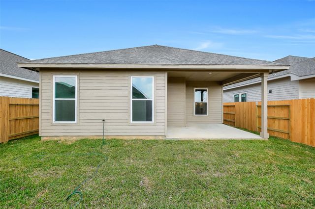 818 Countryside Glade Lane, Bonney, TX 77583