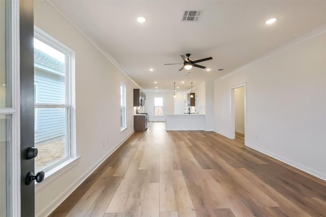 818 Countryside Glade Lane, Bonney, TX 77583