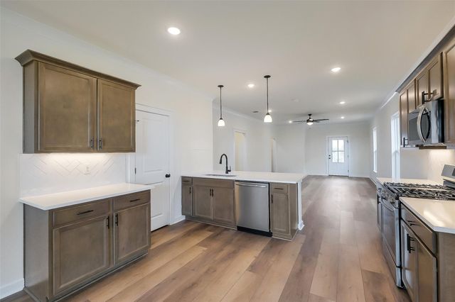 818 Countryside Glade Lane, Bonney, TX 77583