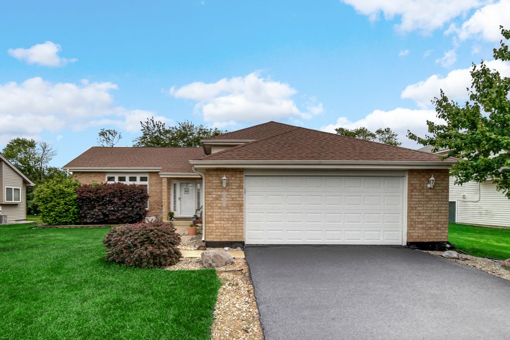 22897 Eastwind Drive, Richton Park, IL 60471