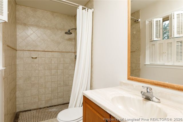 417 Wayberry Drive, Fayetteville, NC 28303