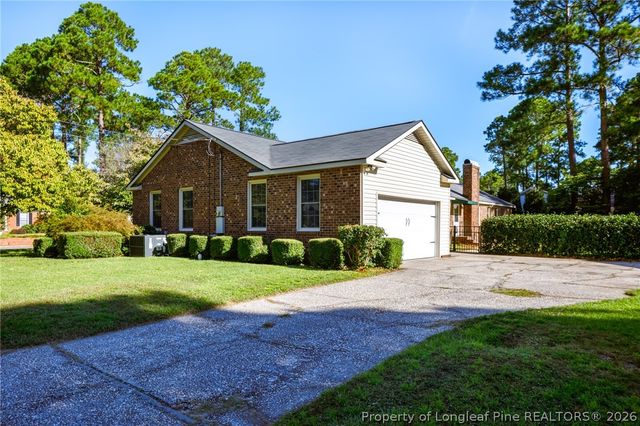 417 Wayberry Drive, Fayetteville, NC 28303